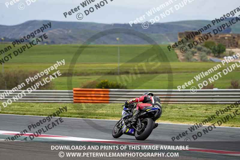 cadwell no limits trackday;cadwell park;cadwell park photographs;cadwell trackday photographs;enduro digital images;event digital images;eventdigitalimages;navarra;no limits trackdays;peter wileman photography;racing digital images;trackday digital images;trackday photos